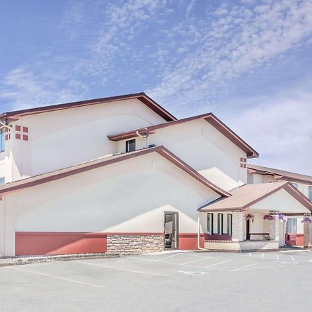 Super 8 By Wyndham Montgomery Maybrook Экстерьер фото