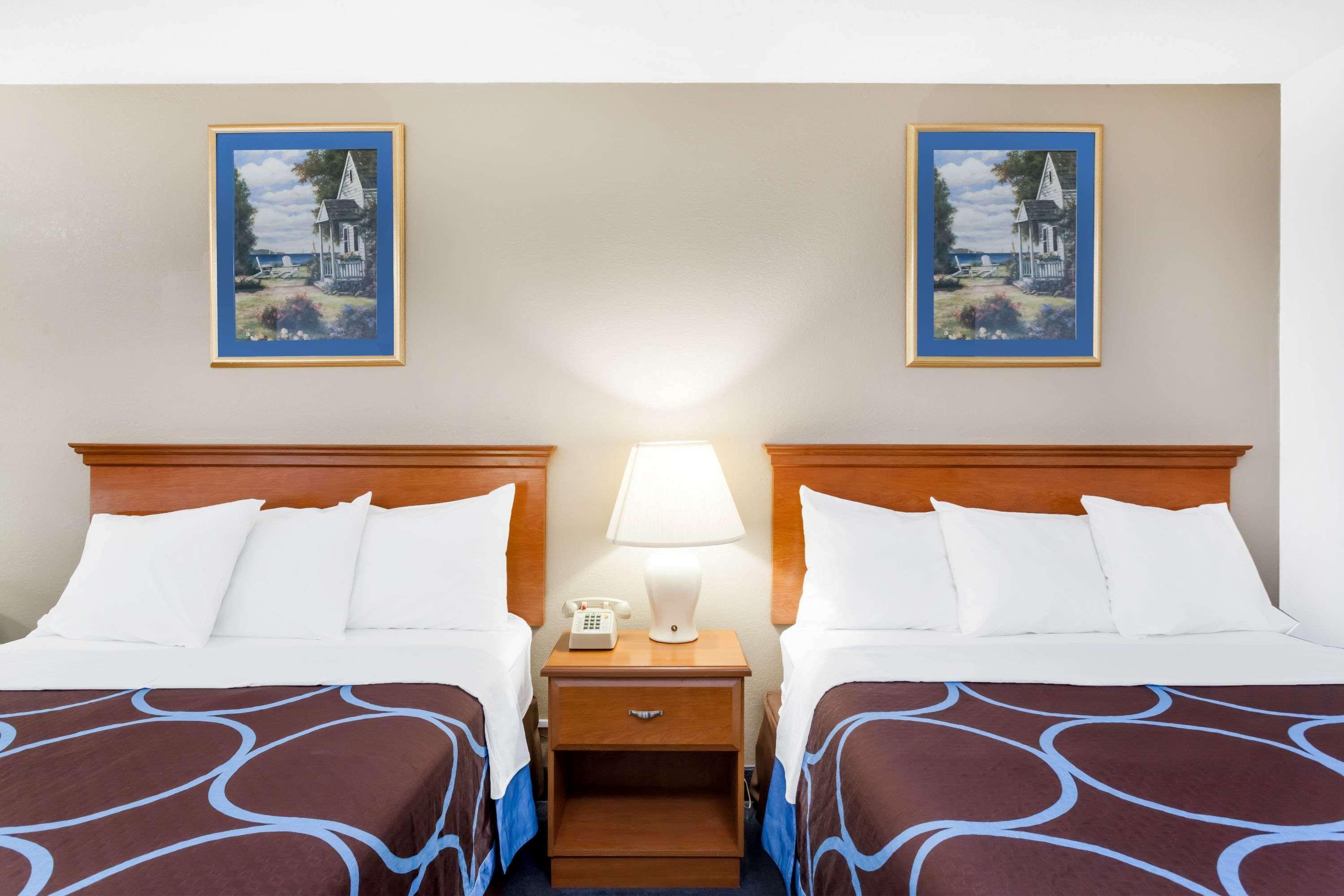 Super 8 By Wyndham Montgomery Maybrook Экстерьер фото