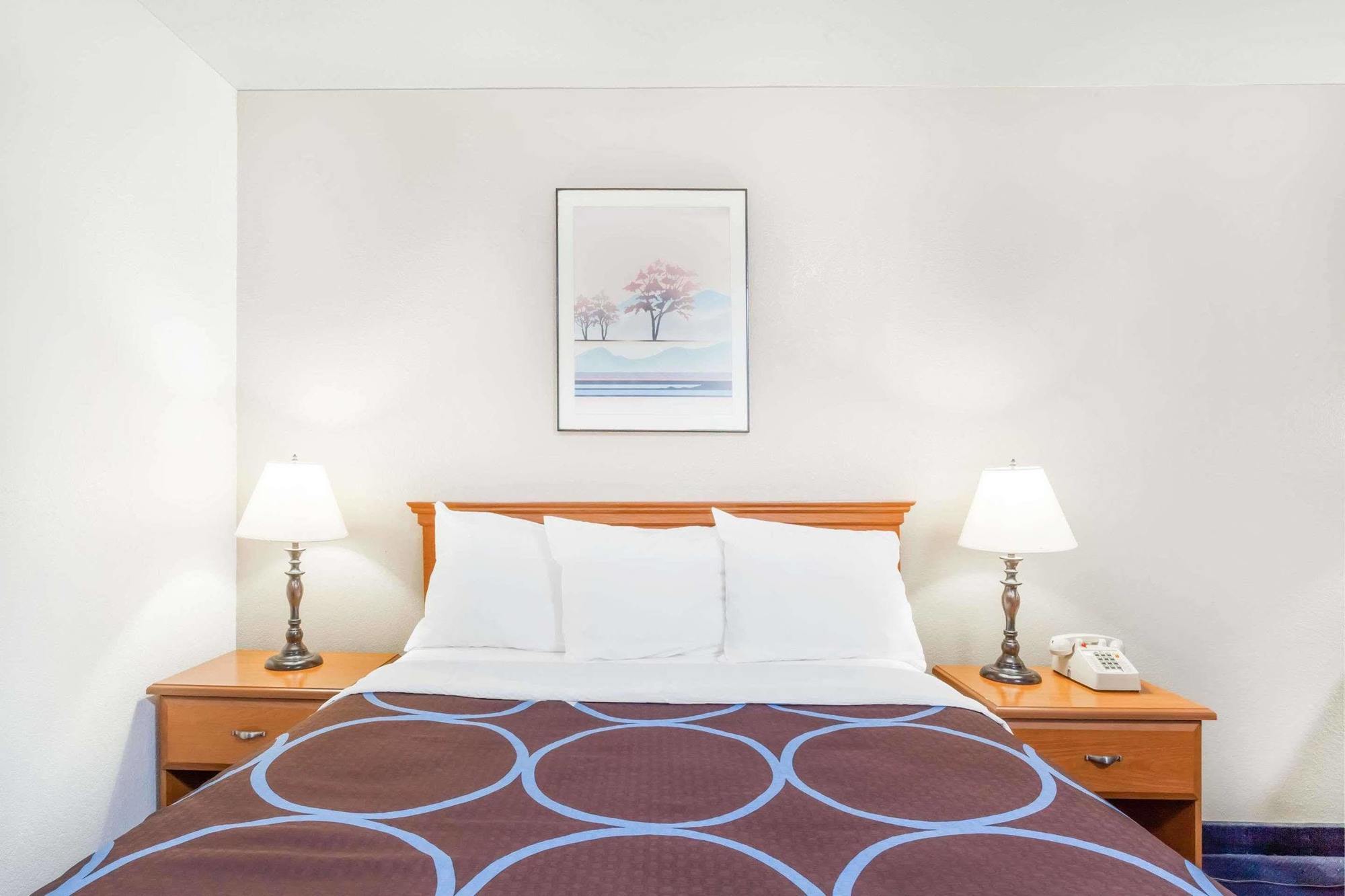 Super 8 By Wyndham Montgomery Maybrook Экстерьер фото